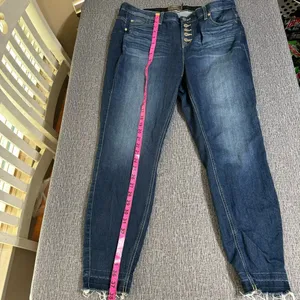 Torrid Women’s Bombshell Skinny Button Fly Jeans thumbnail 12