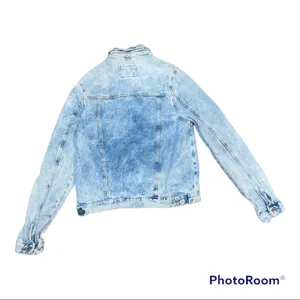 Forever 21 Jean jacket thumbnail 3