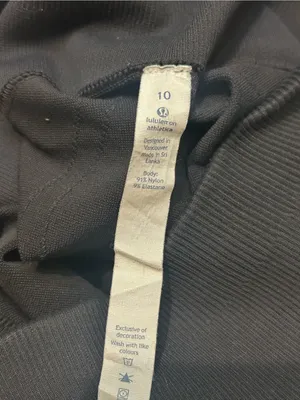 Lululemon In the Flow black seamless cropped leggings woman’s 10 compression thumbnail 4