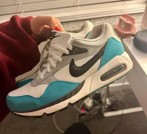 Nike air  thumbnail 1