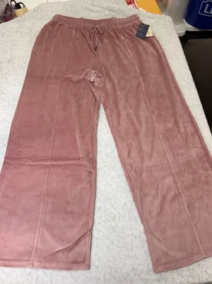 Universal Thread Womens High Rise Velour‎ Wide Leg Pants Mauve Pink 1X NWT thumbnail 1
