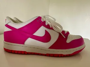 Pink Nike Dunk Low thumbnail 4