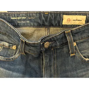 AG‎ Adriano Goldschmied Farrah Boot Crop High Rise Distressed Fray Jeans Size 27 thumbnail 3