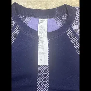Fabletics 'Jessie' seamless crop top (Size S) and leggings set (Size M) thumbnail 3
