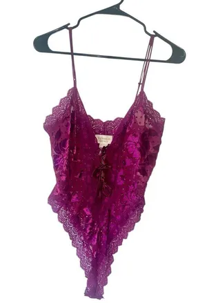 Vintage! Victoria’s Secret Gold Label Lace Lingerie! thumbnail 1