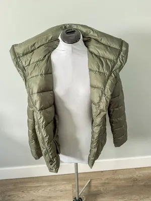 Tahari Olive Green Puffer Coat thumbnail 7