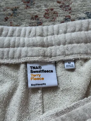 Aritzia TNA Boyfriend Fleece Sweatpants thumbnail 3