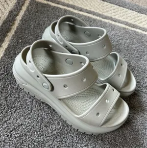The MOST COMFY CROCS Platform Sandals ever ❗️ thumbnail 1