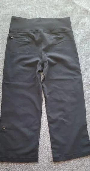 Lululemon capri pants thumbnail 1