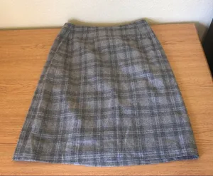 Grey plaid mini preppy schoolgirl office core skirt Measurement in pics Excellent condition thumbnail 1