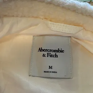 Abercrombie & Fitch Cream Wool Blend Sherpa Bomber Jacket Mock Neck Size Medium thumbnail 7