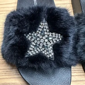 Steve Madden Black Faux Fur Shimmer Embellished Star Slide Sandals thumbnail 5
