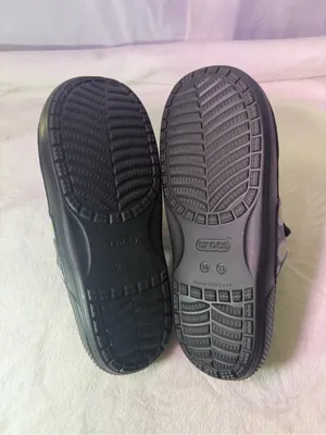 CROCS Black Daisy-Print Dual-Strap Kids Sandals thumbnail 9