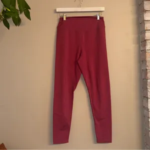 BALANCE ATHLETICA‎ High-Waist Berry Leggings thumbnail 2