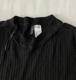 black long sleeve thumbnail 4