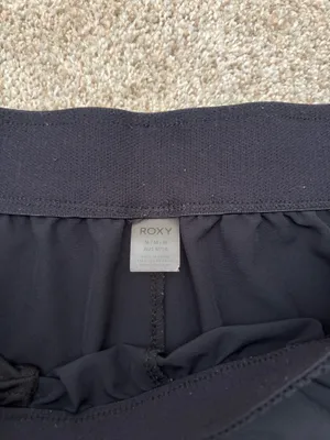 Roxy Corsica Calling Workout Shorts (M) thumbnail 4