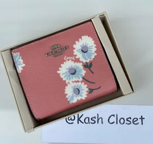 Coach Women's Boxed Daisy Printed Snap Wallet thumbnail 6