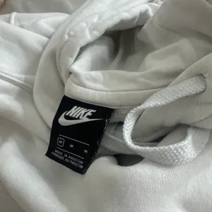 White Nike Hoodie thumbnail 2