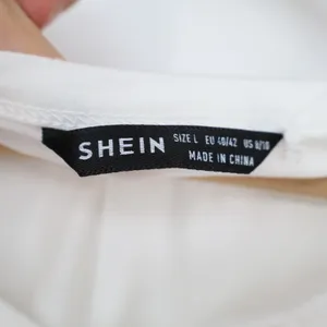 Shein T Shirt Womens Large 8/10 White Soft Jersey Knit V Neck Casual Wear Top thumbnail 2