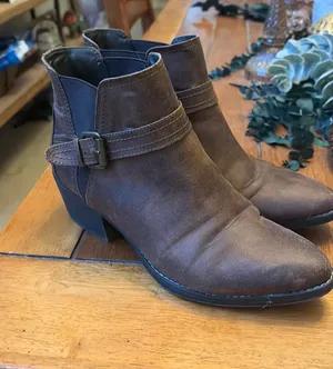 White Mountain Boots thumbnail 1