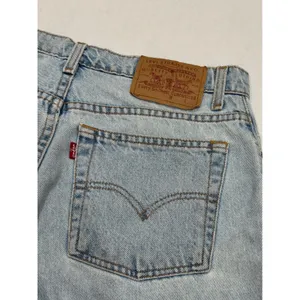 Vintage 1998 Levi's Denim Shorts Size 8 Light Wash High Waisted 550 Relaxed Fit thumbnail 3