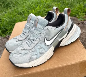 Nike Women's V2K Run Shoes - shoes 8.5 thumbnail 1
