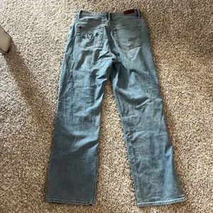 NWOT Hollister ultra high-rise dad jeans thumbnail 5