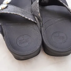 FitFlop Sandals Women Size 8 Black Snakeskin Crystal Microwobbleboard Thong thumbnail 8