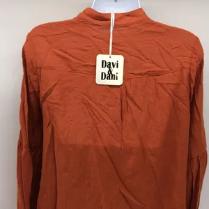 Davi & Dani Button Up Twisted Front Shirt w/Longer Back & Sleeves in Rust Size S thumbnail 7