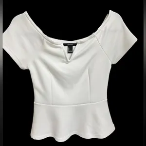 Forever 21 White Short Sleeve Peplum Blouse Sz S thumbnail 1