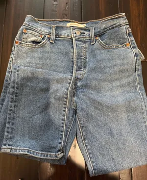 Levi’s Wedgie Straight 26 Jeans thumbnail 1