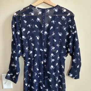 Cabi 5575 Floral Midi Dress 6 Navy Womens Sheer Chiffon V-Neck high low sheer thumbnail 8