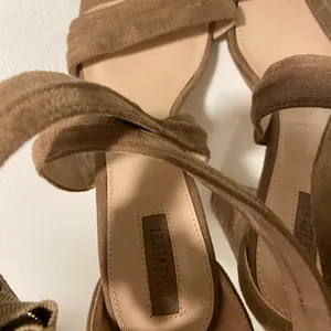 Forever 21‎ tan suede criss-cross strap heels — size 9 thumbnail 6