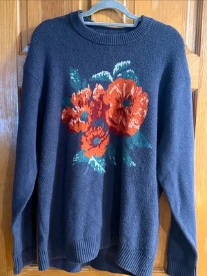 Abercrombie & Fitch crew neck floral soft A&F sweater size large . thumbnail 1