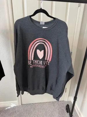 Soft Gray Crewneck Size XXL thumbnail 1