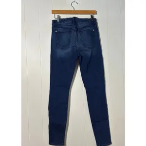 Seven7 Mid Rise Skinny Jeans Dark Wash Stretch Denim Women’s Size 30 thumbnail 5