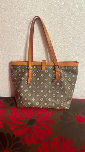 Dooney and Burke purse thumbnail 2