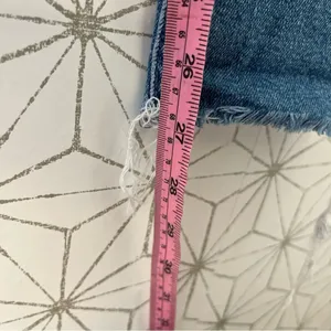 Mother High Waisted Looker Jean Ankle Fray in Thrilling Shots thumbnail 11