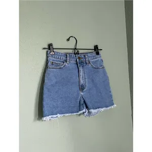Billabong So Cheeky Cutoff Denim Shorts Size 24 Blue thumbnail 4