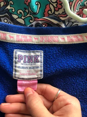 Victoria's Secret PINK University of Kentucky Wildcats Top thumbnail 3