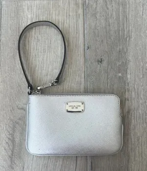 Michael Kors Wristlet thumbnail 1