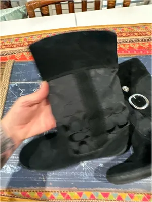 Coach Meyer Signature Suede Winter Boots – Black – Size 6 thumbnail 7