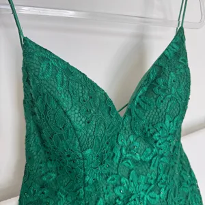 2010s Studio 17 12802 Emerald Beaded Lace Mermaid Prom Gown Open Back Size 8 thumbnail 7