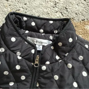 Croft & Barrow Black Quilted Vest with White Polka Dots thumbnail 2