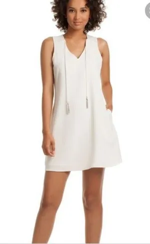 Trina Turk Arleen Dress in a size 4 thumbnail 1