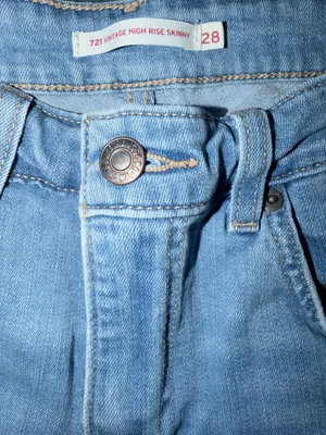 Levi’s 721 Vintage Light Blue High-Rise Skinny Bermuda Jean Shorts Size 28 thumbnail 4