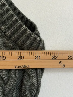 NEW Faherty Sunwashed Sweater Vest Size Large Green Cable Knit NWOT thumbnail 6