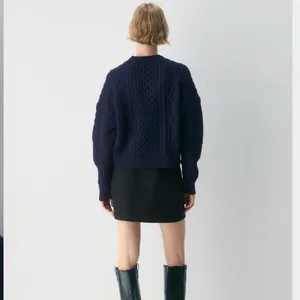 Aritzia - Heritage Knit Merino Wool Crew Hi-Hip Sweater thumbnail 3