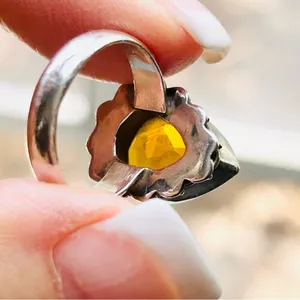 Pear Topaz and Sterling Silver Ring SZ 5 thumbnail 3