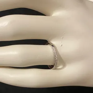 Elegant .925 Sterling Silver Crystal Band Size 7 thumbnail 2